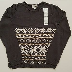 NWT Gray Snowflake Pattern Sweater (Size 7)